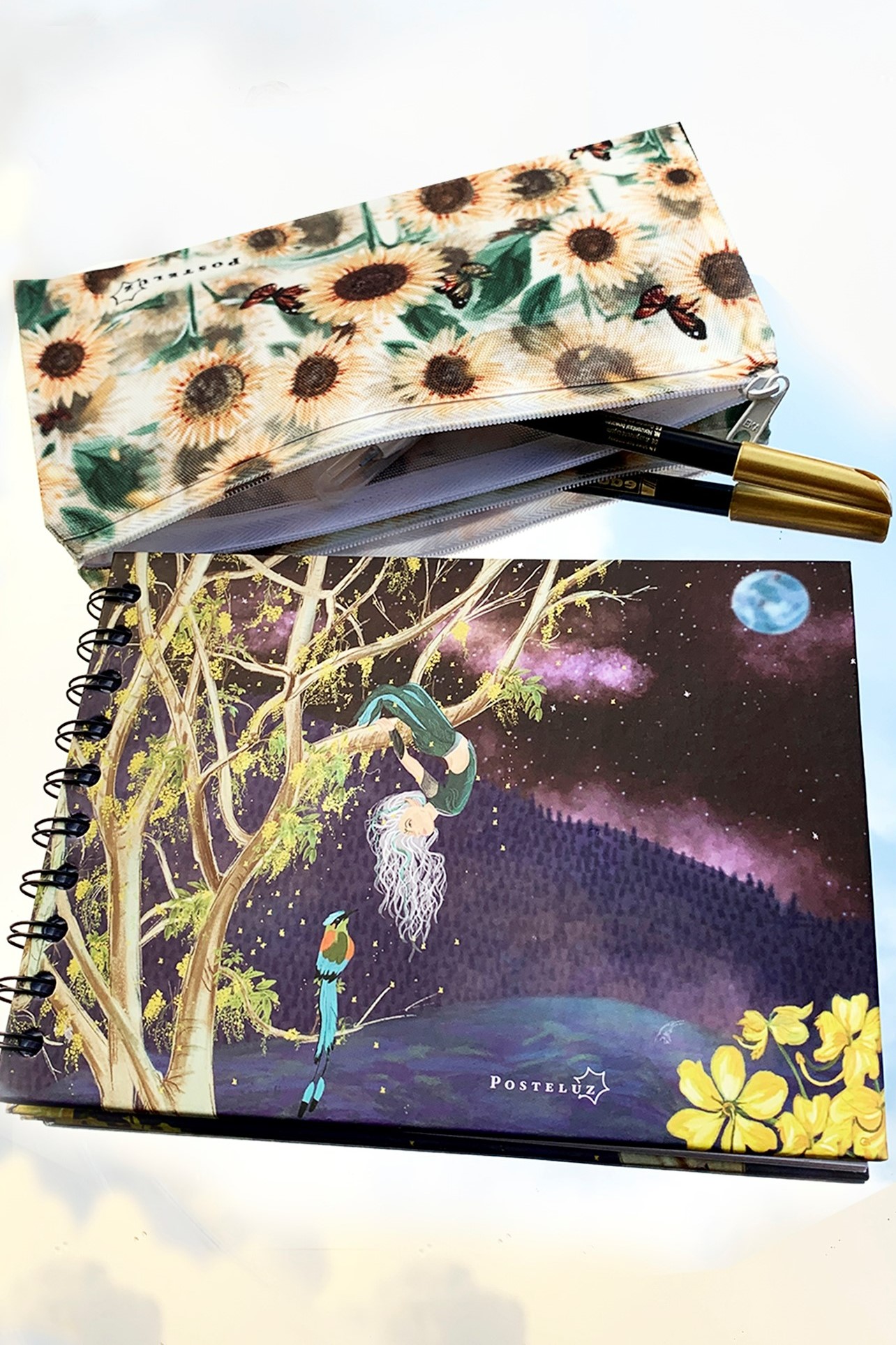 Libreta Posteluz con realidad aumentada — vista 2