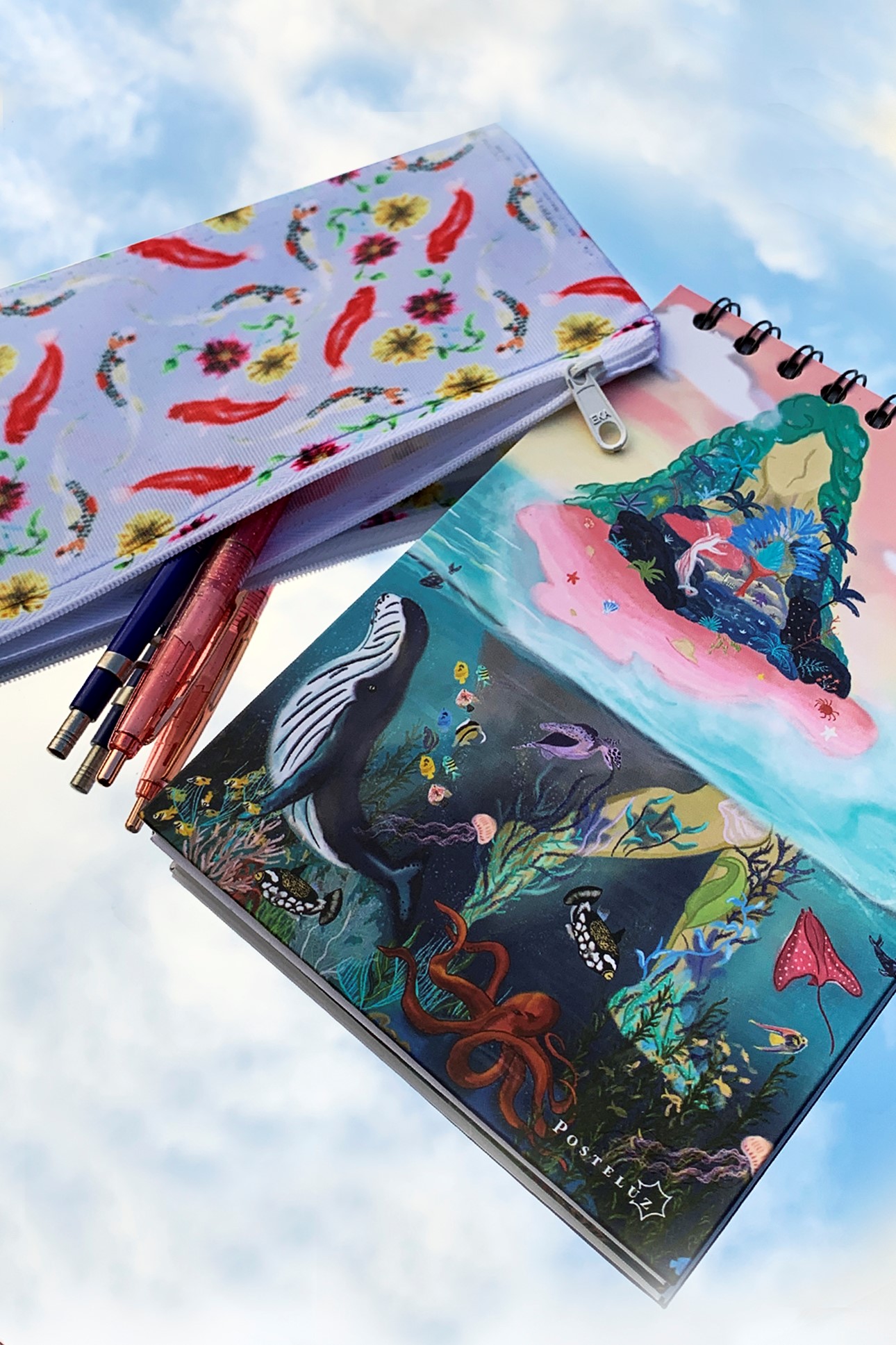 Libreta Posteluz con realidad aumentada — vista 3